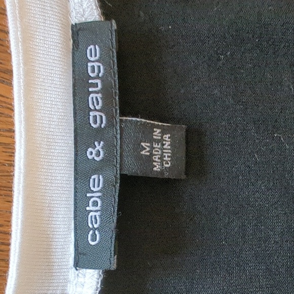 Cable & Gauge Tunic - Picture 3 of 5